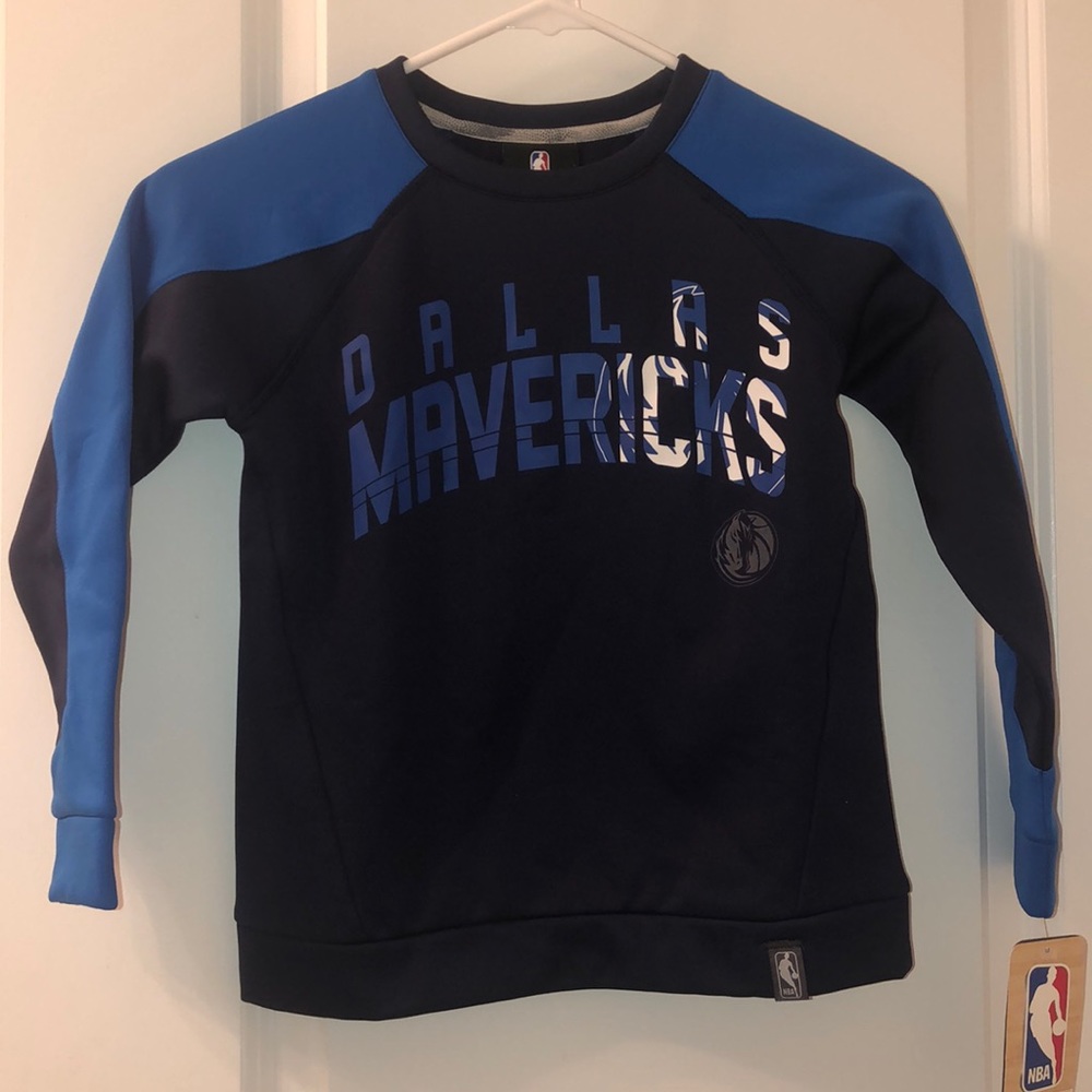 Dallas Mavericks kids pull over